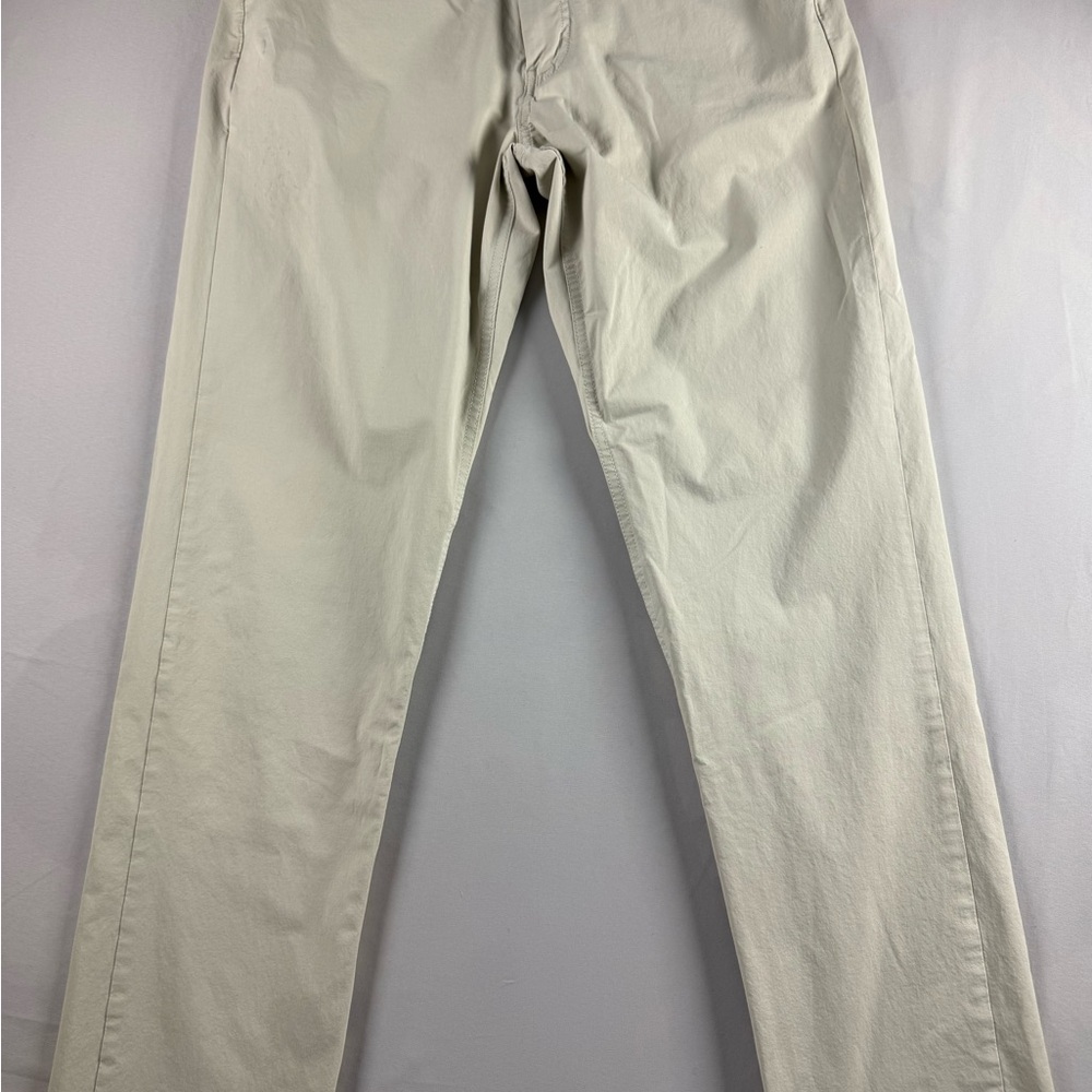 Vineyard Vines On The Go Pants in Light Beige